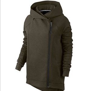 Nike tech cape